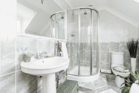 En Suite Bathroom