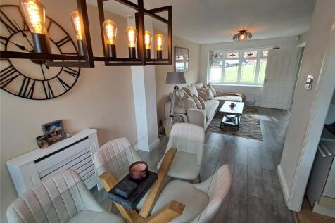 Lounge / Dining Room