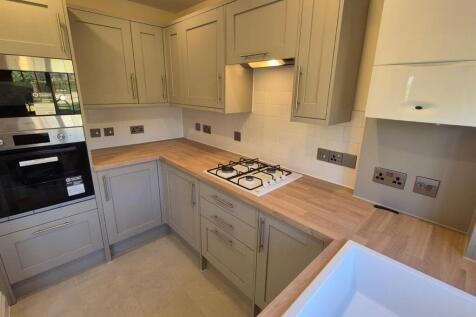 Kitchen 3.jpg