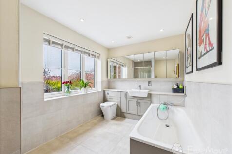 First Floor Bathroom