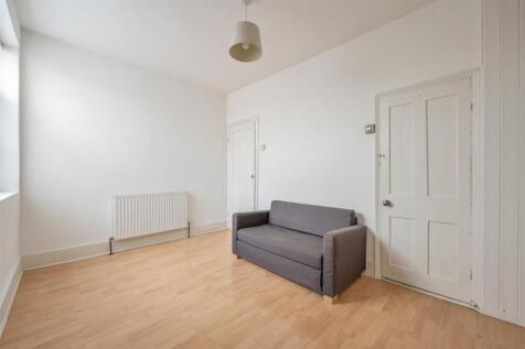 2 bed, 1 bath Terraced in birmingham - Photo 13