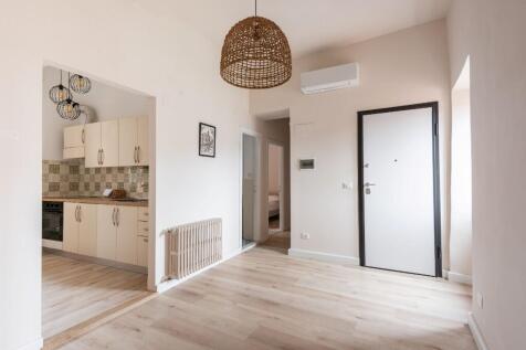 Middle floor