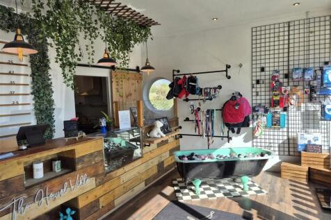 Retail Property (high street) for sale in brighouse