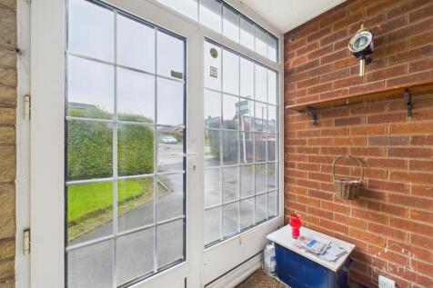 ENTRANCE PORCH