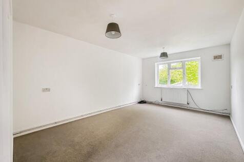 Sitting/Dining Room