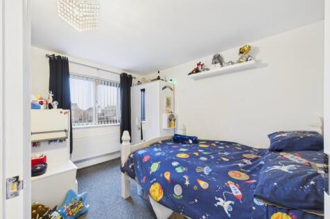 EweMove Spalding - Frome Walk - Bedroom