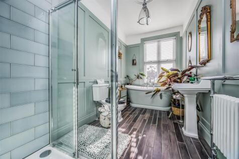 10 Kenilworth Road, Southsea-Smalll-PorticoMarketi