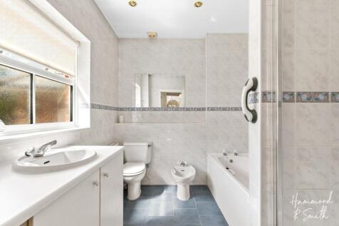Ensuite Bathroom
