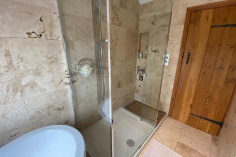 grananry shower cubicle.jpg