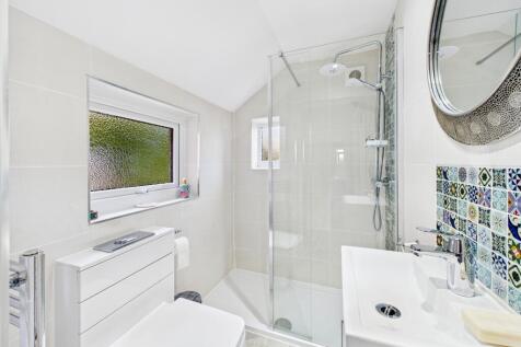 CAM05192G0-PR0144-STILL015