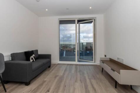 The Regent offers a truly remarkable living experience. This incredible one-bedroom flat on the 12th floor is a gem not to be missed. As you step into this modern apartment, you are greeted by a spaci