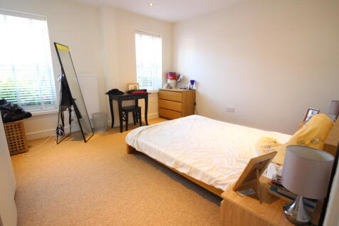 6 Highfield Court (7