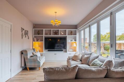 2 George Drive-28.jpg