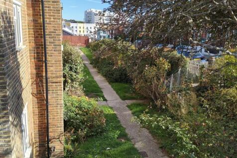 Front Garden.jpg