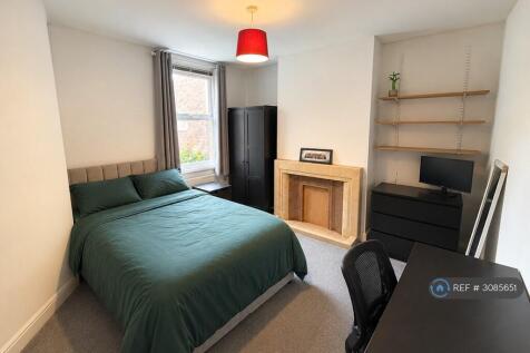 4 Bedroom Terraced in RG1 5ND