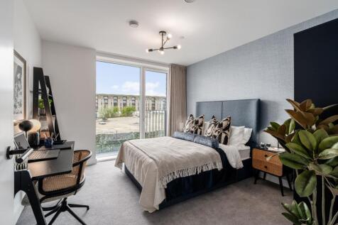 Fusion, Show Apartment, Principal