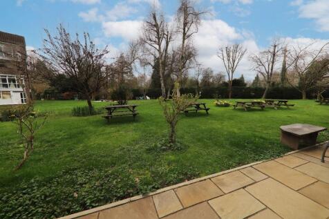 Patio (2)(E)