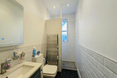 3caaf243-e592-4eb7-84eb-937db249ad39