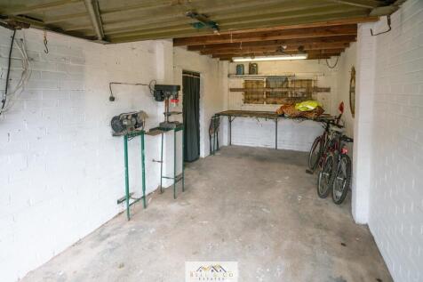 Garage 2