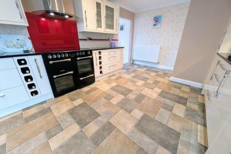 PXL_20251027_1156...