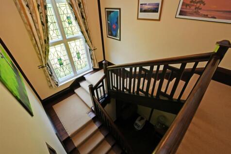 8 bed, 5 bath Detached in Sheffield - Photo 31