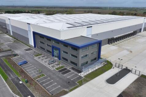 Light Industrial to rent in knottingley