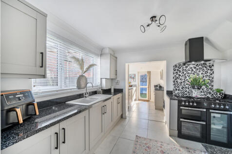 138463596925a46a72fc1