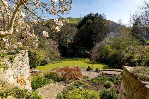 6 bed, 4 bath Detached in Edinburgh - Photo 24