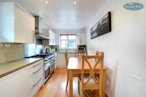 18 pen nook kitchen 7806.jpg