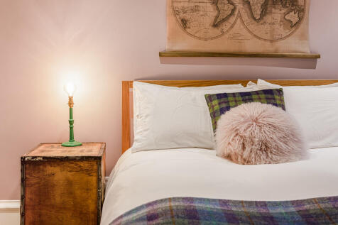 105-print-46 St V...