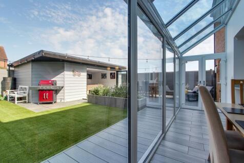 Garden Outbuilding