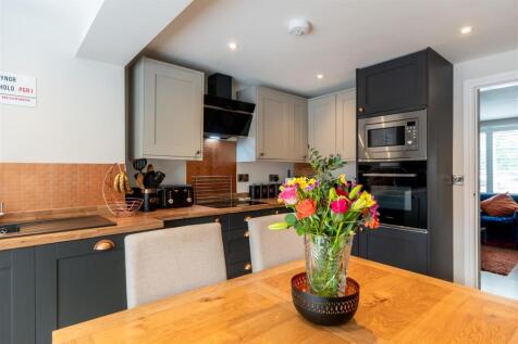 21 Eaton Road-008.jpg