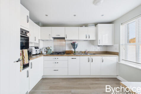 CAM05454G0-PR0089-STILL006