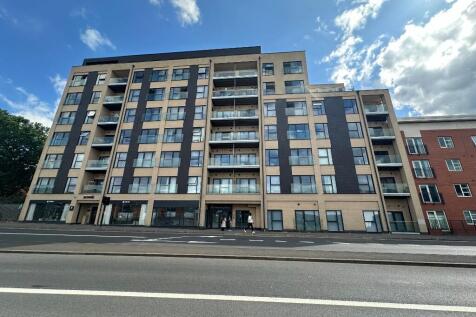 2 Bedroom Flat in B1 3DS