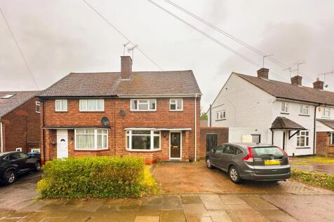 3 Bedroom Semi-Detached in WD25 7DE