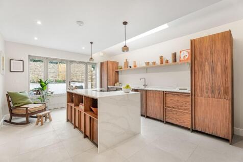 Kitchen/breakfast rm