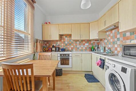 Kitchen_1.jpeg