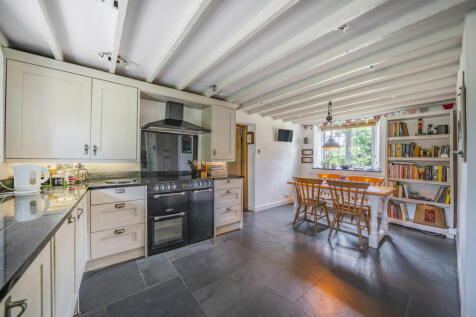 Kitchen/Breakfast Rm