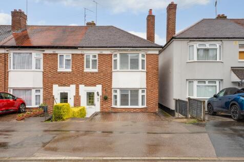 37 Hillside Avenue, Kettering (24 of 30).jpg