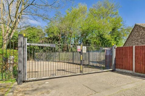 Electric Gated Parking