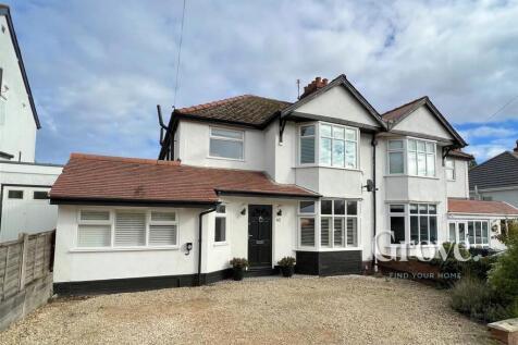 Meriden Avenue Wollaston 2.jpg