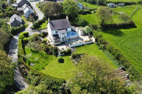 Hillside, Brynhenllan Dinas Cross, Newport, Pembro