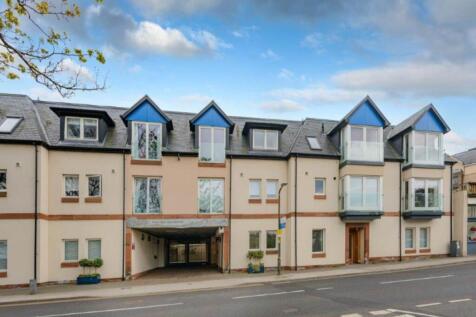 15 West Bay Apartmen