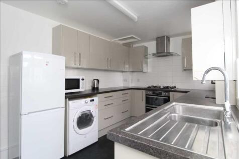 6 Bedroom House in PL4 8NF