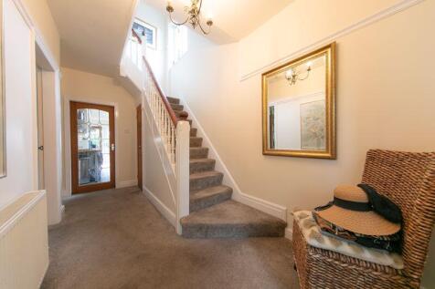 Hallway &amp; stairs