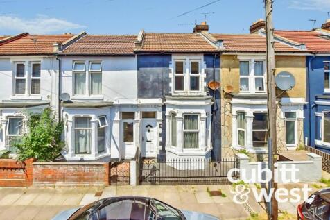 3 Bedroom Terraced in PO1 5AT