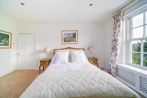 Bedroom Two en suite 32.jpg