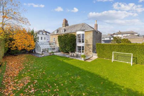 06 - Knowle House Kingsbridge.jpg