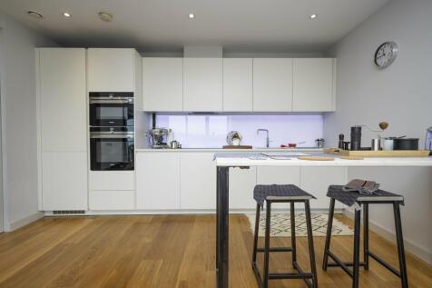 kitchen and Breakfas