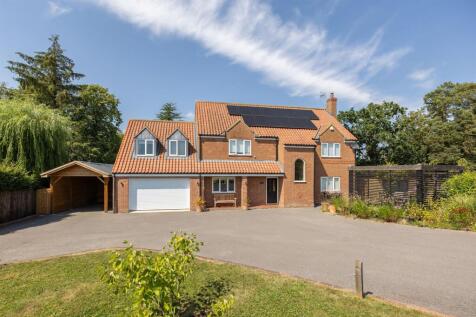 House, Driveway & Garaging